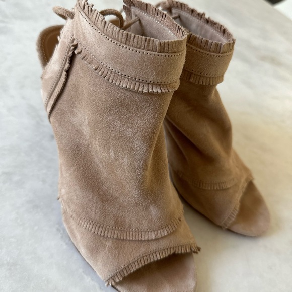 Luxury Suede Camel Color Open Toe Aquazzura Heels size 7 - Picture 2 of 9
